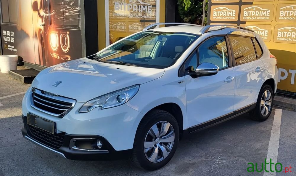 2016' Peugeot 2008 photo #1