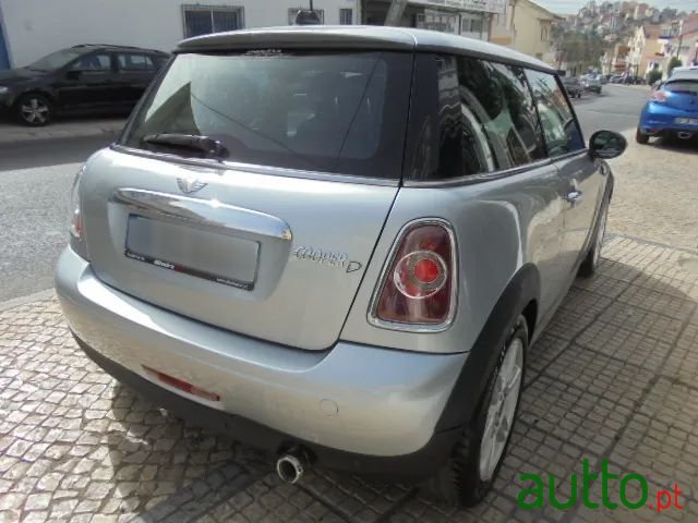2011' MINI Cooper photo #4
