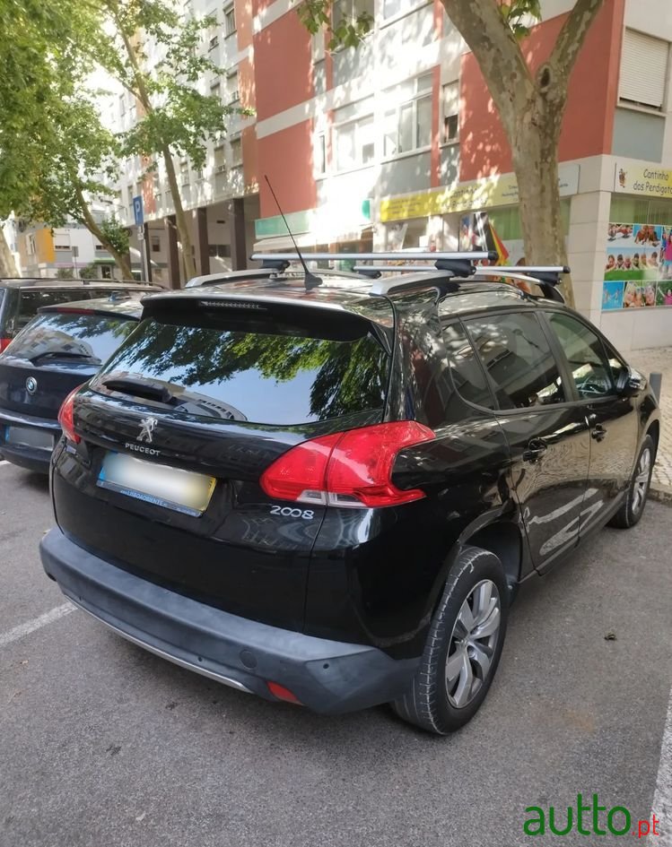 2016' Peugeot 2008 photo #6