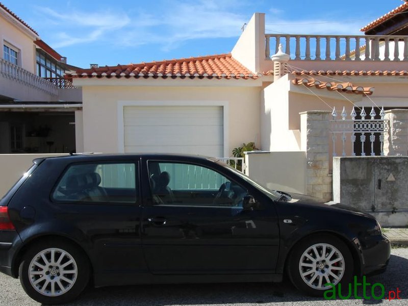 2000' Volkswagen Golf photo #1