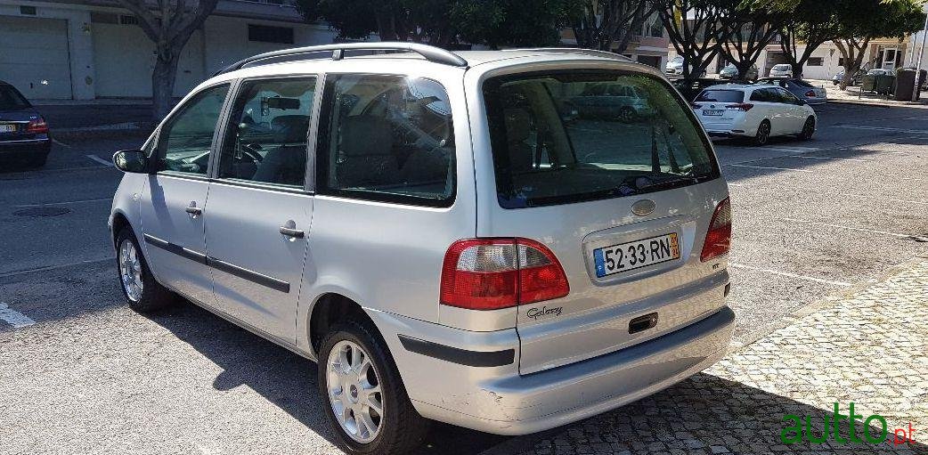 2001' Ford Galaxy photo #3