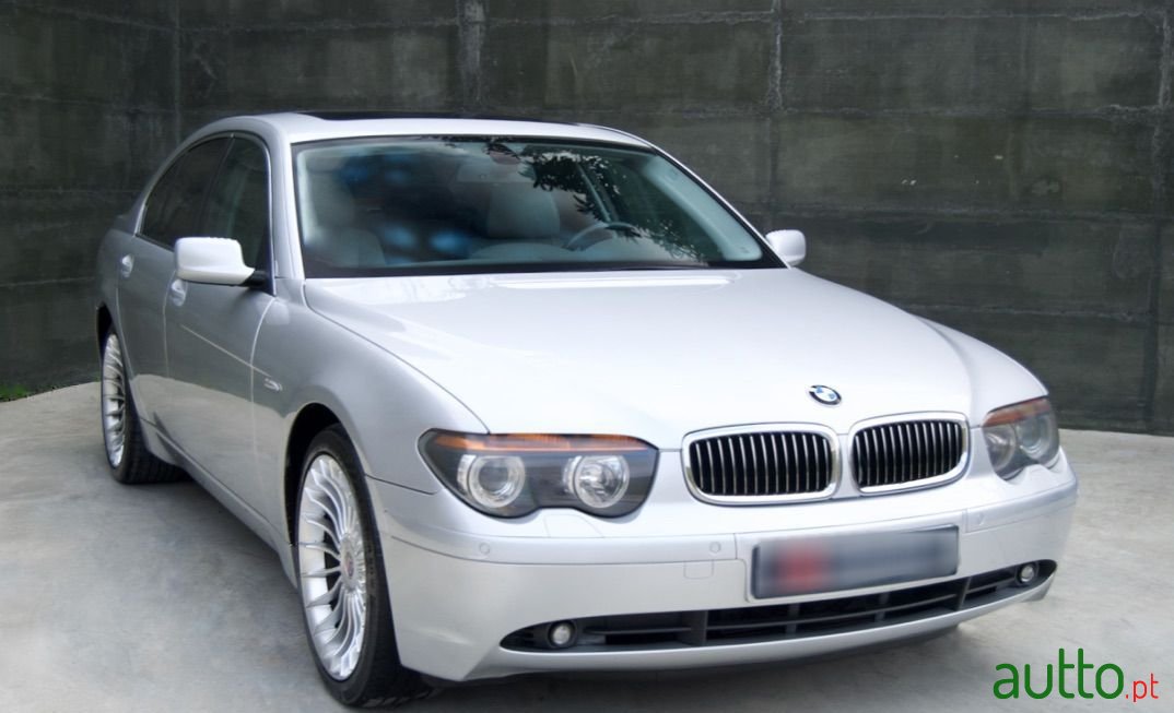 2001' BMW 735 photo #1