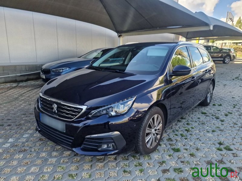 2018' Peugeot 308 Sw photo #2