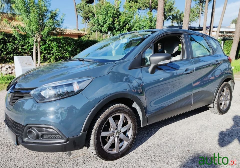 2014' Renault Captur photo #2