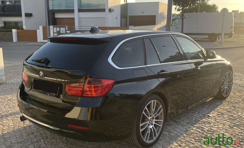 2013' BMW 320 photo #4