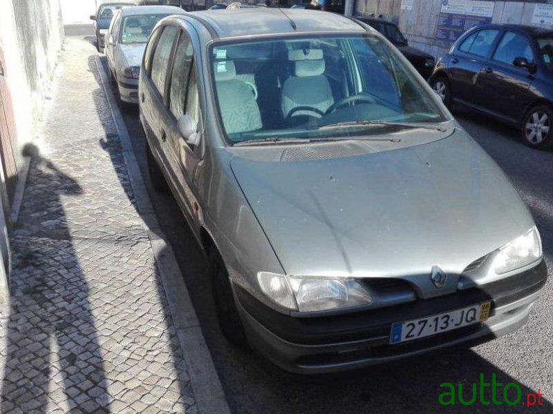 1998' Renault Scenic Megane photo #2