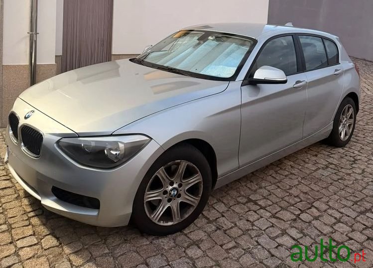 2013' BMW Série 1 D Xdrive photo #1