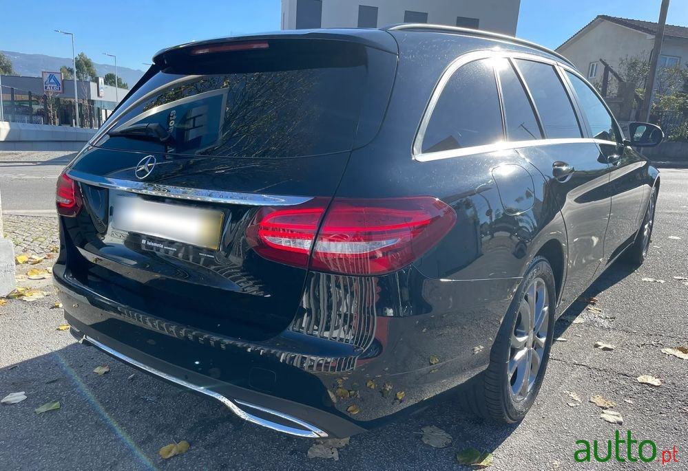 2015' Mercedes-Benz C 200 photo #4