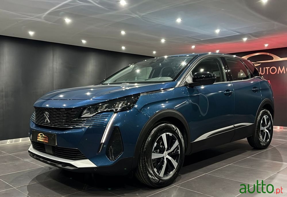 2022' Peugeot 3008 photo #1