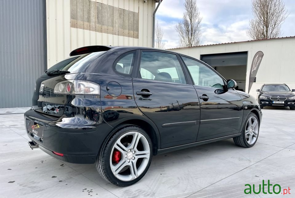 2005' SEAT Ibiza photo #5