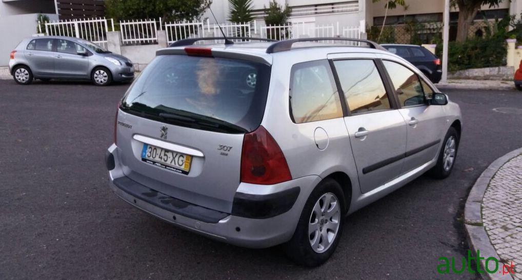 2004' Peugeot 307 Sw 1.4 Hdi photo #2