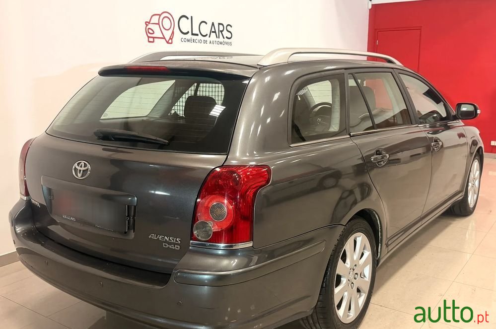 2007' Toyota Avensis Sw photo #3