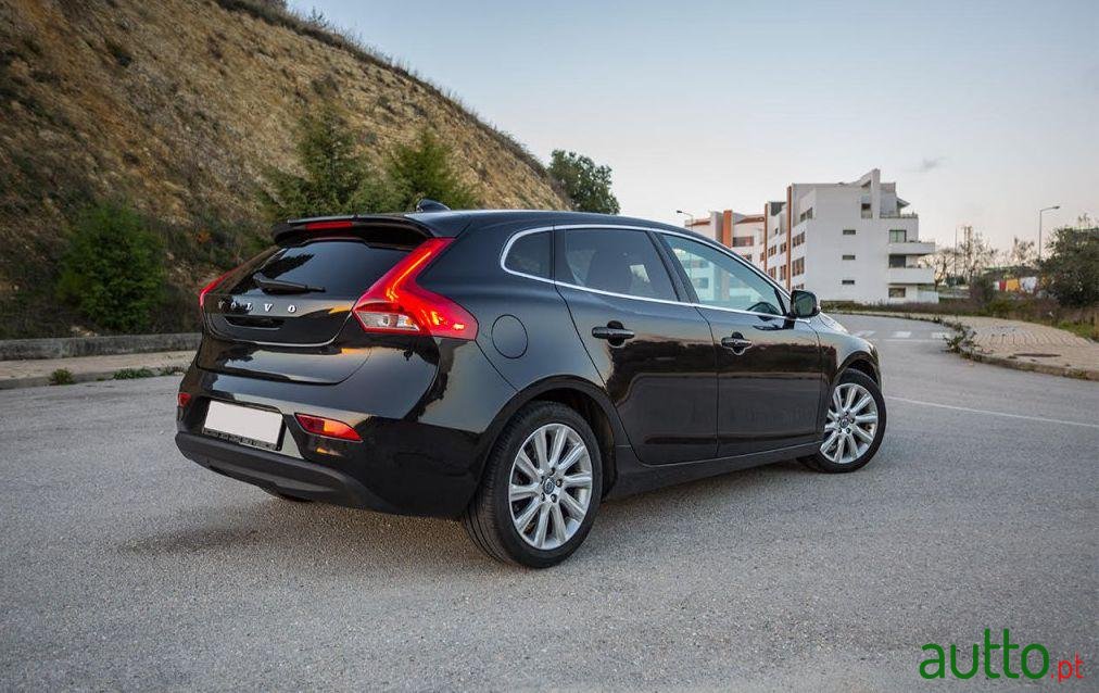 2012' Volvo V40 1.6 D2 Summum photo #1