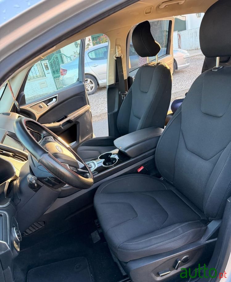 2016' Ford S-Max photo #5