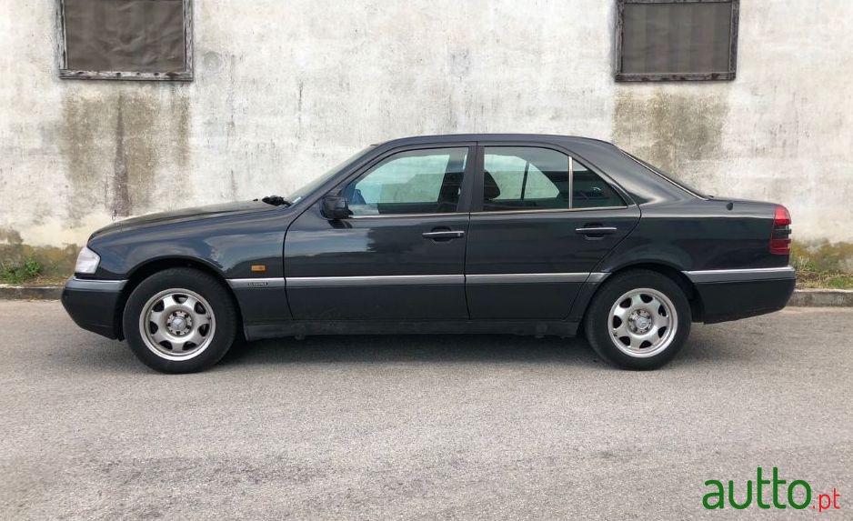 1995' Mercedes-Benz C-180 Elegance photo #2