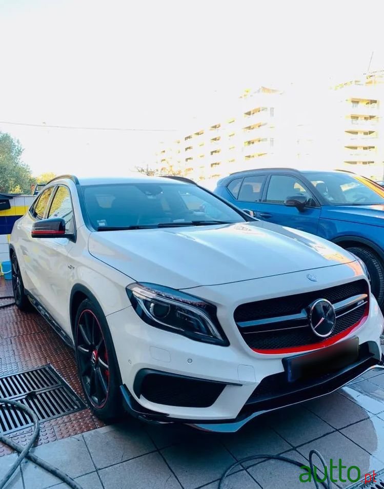 2014' Mercedes-Benz GLA 45 AMG photo #1