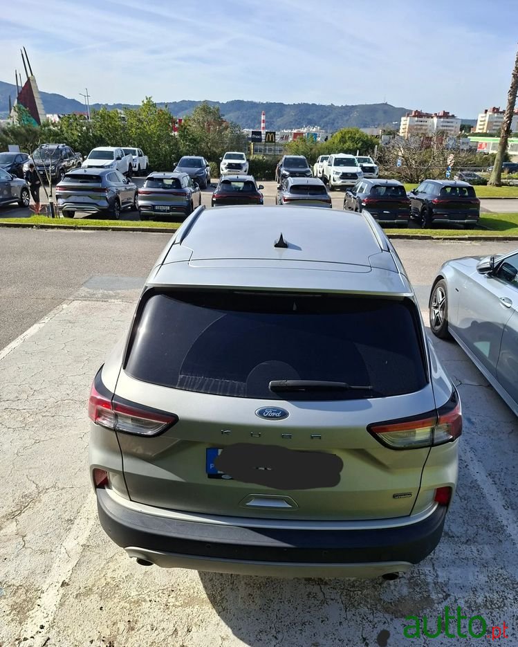 2020' Ford Kuga 2.5 Fhev Titanium photo #2