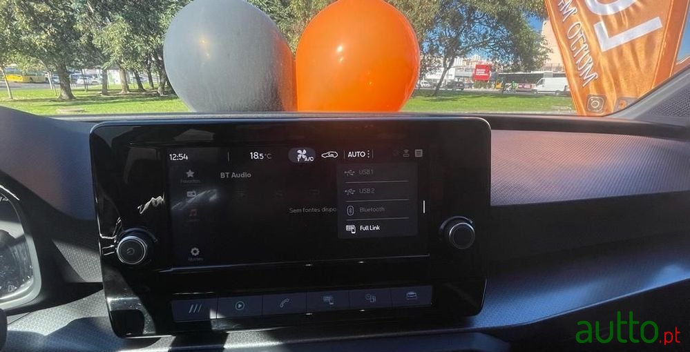 2021' SEAT Leon photo #4