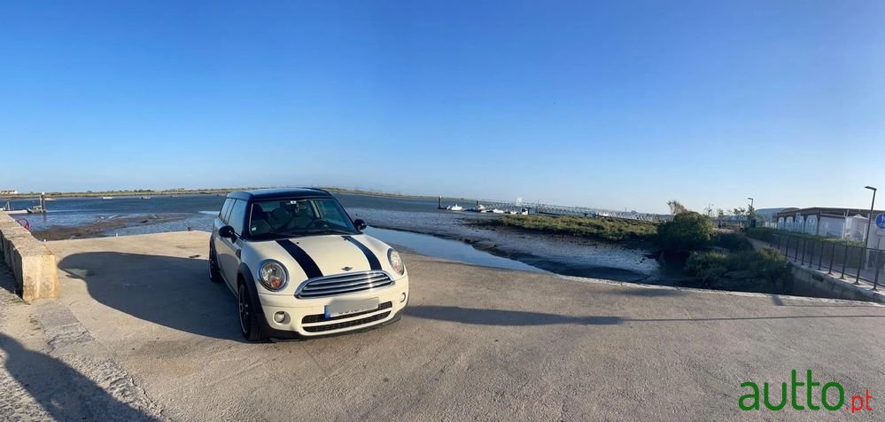 2008' MINI Clubman Cooper D photo #6