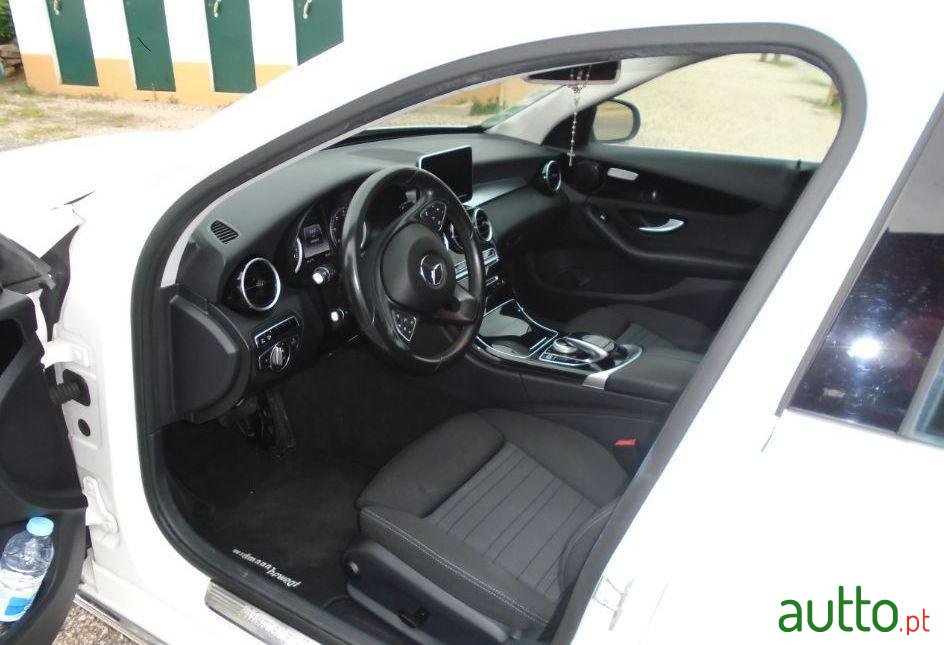 2015' Mercedes-Benz C-220 photo #3