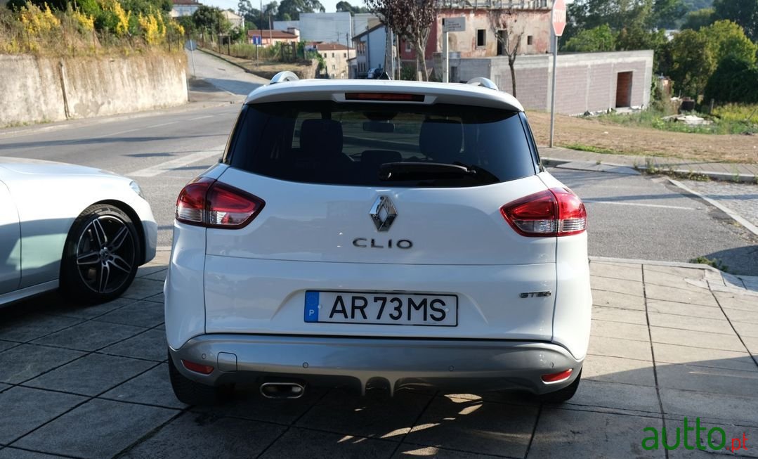 2018' Renault Clio Sport Tourer photo #6