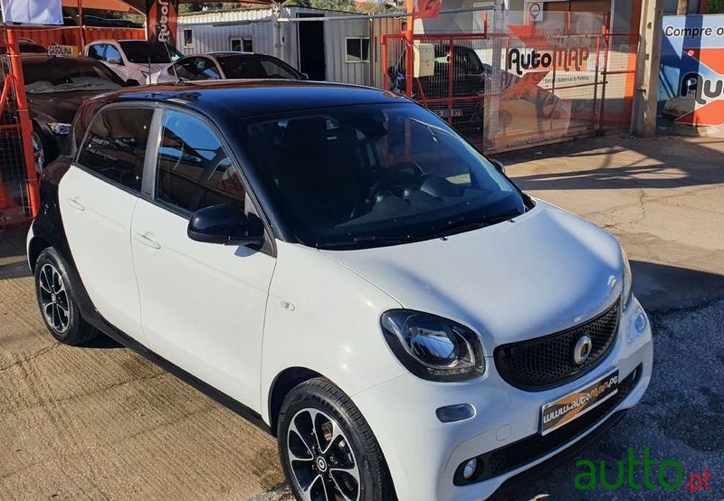 2016' Smart Forfour photo #5