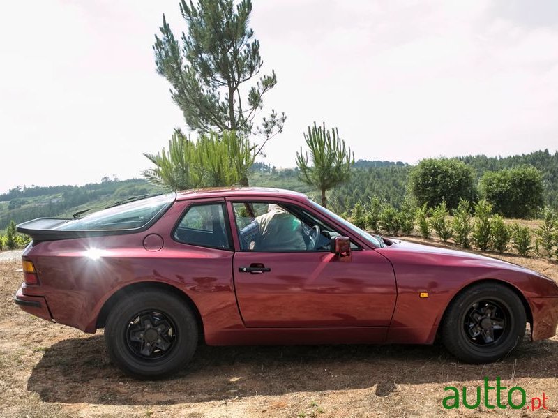 1982' Porsche 944 photo #1