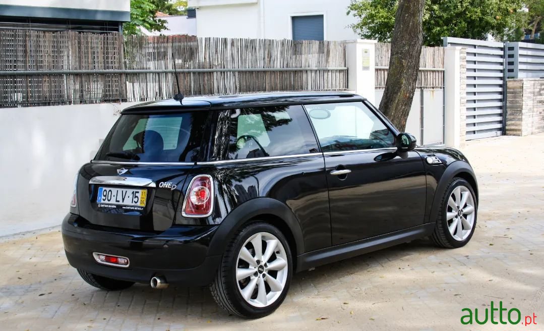 2011' MINI One photo #2