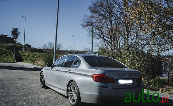 2016' BMW 520 photo #2