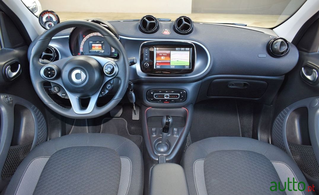 2020' Smart Forfour photo #5