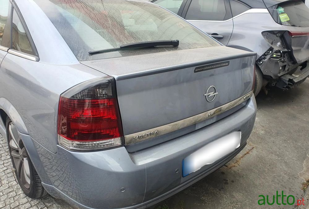 2006' Opel Vectra Gts 1.9 Cdti photo #2