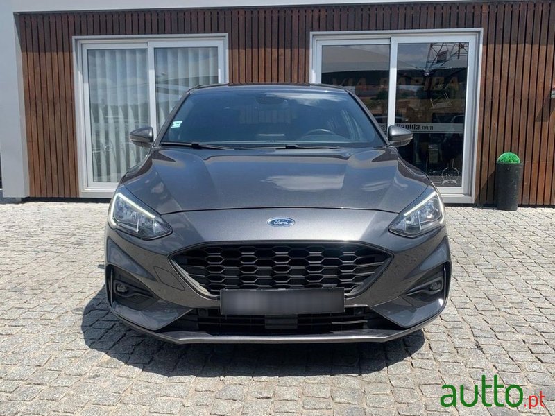 2018' Ford Focus photo #2