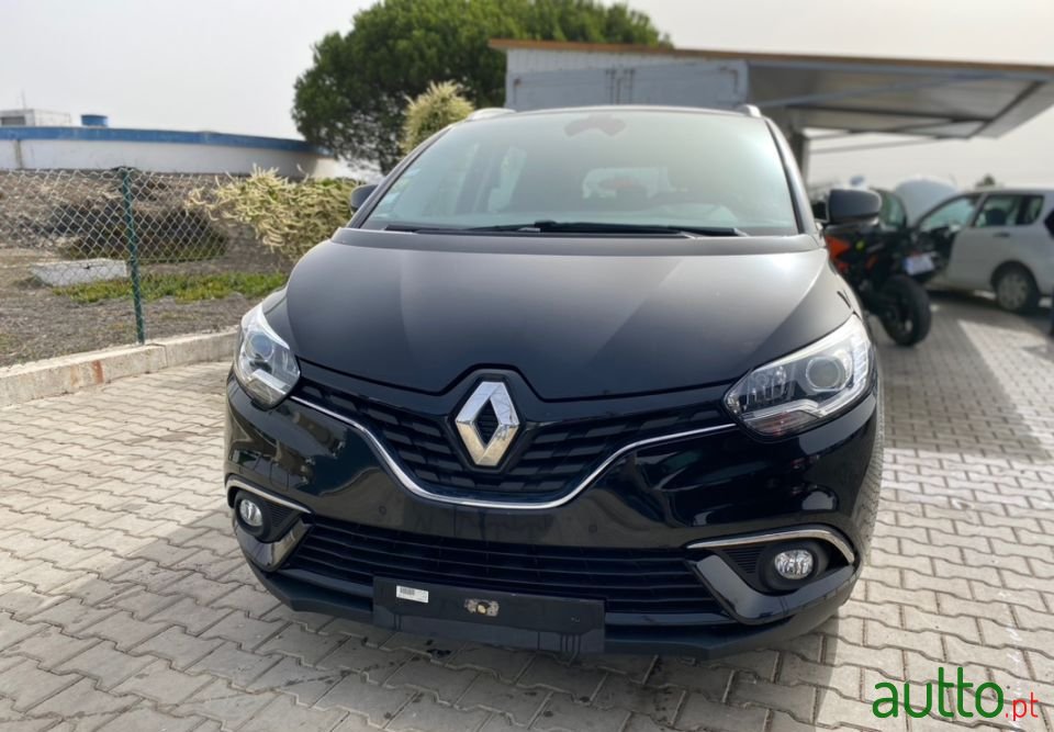 2018' Renault Grand Scenic photo #2