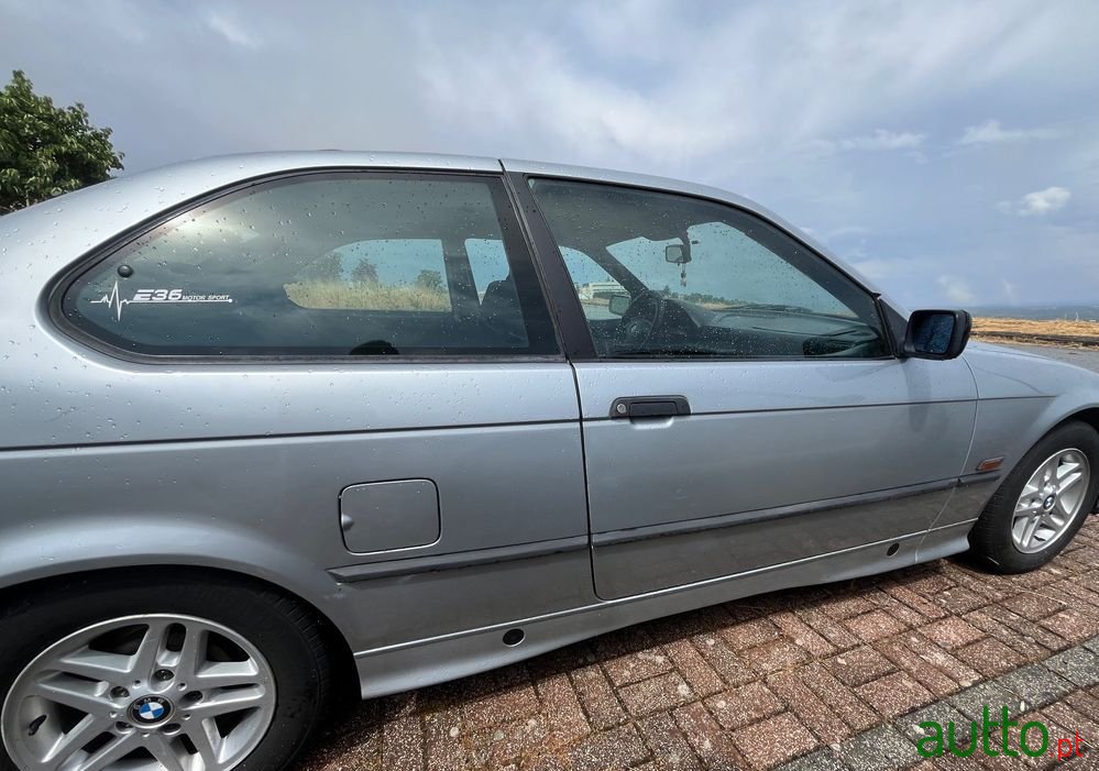 1996' BMW Série 3 Tds Compact photo #3