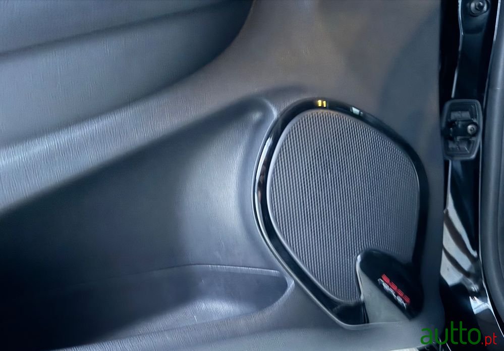 2018' Renault Clio Sport Tourer photo #4