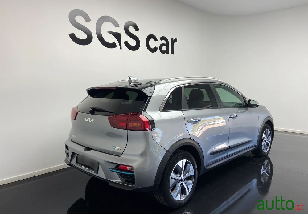 2022' Kia e-Niro 39.2Kwh Move 39 photo #4