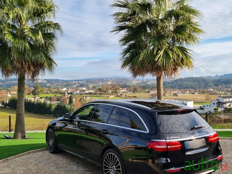 2021' Mercedes-Benz Classe E De photo #4