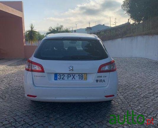2011' Peugeot 508 Sw photo #2