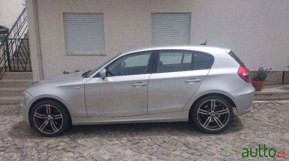 2010' BMW 118 d photo #3