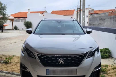 2020' Peugeot 5008