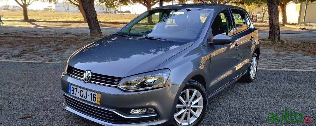 2015' Volkswagen Polo photo #1
