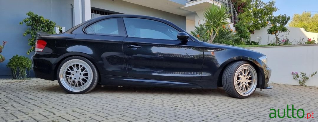 2009' BMW 120 photo #2