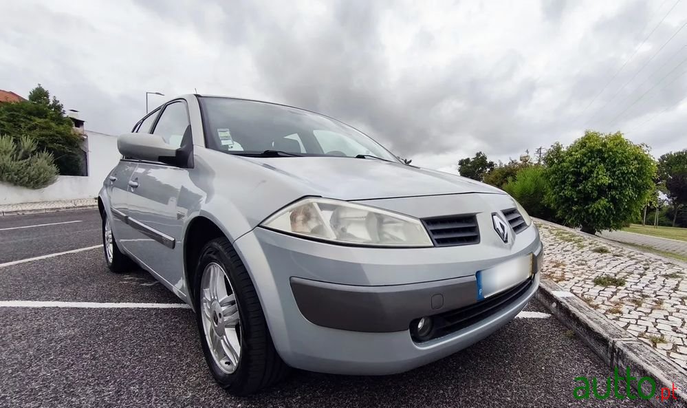 2004' Renault Megane 1.5 Dci Confort photo #2