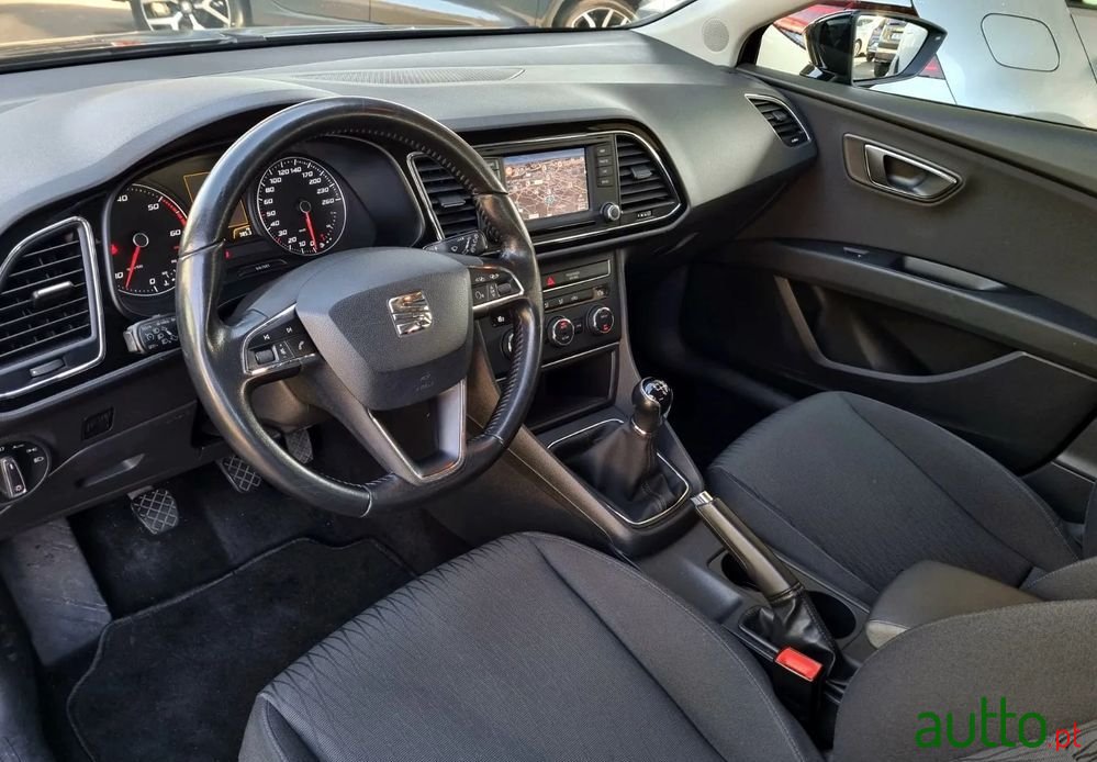 2015' SEAT Leon St photo #4