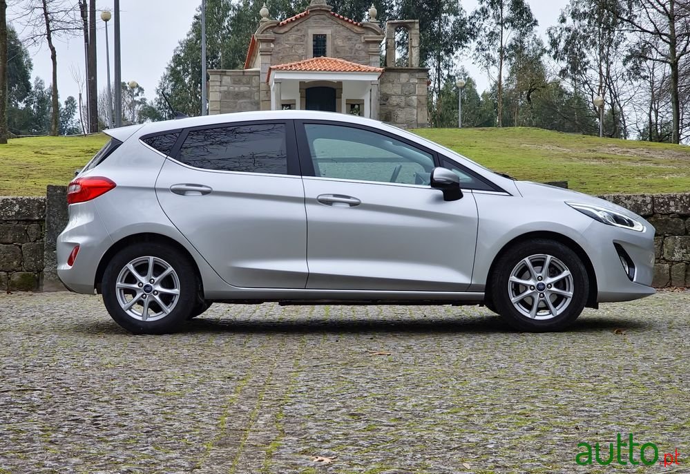 2021' Ford Fiesta photo #5