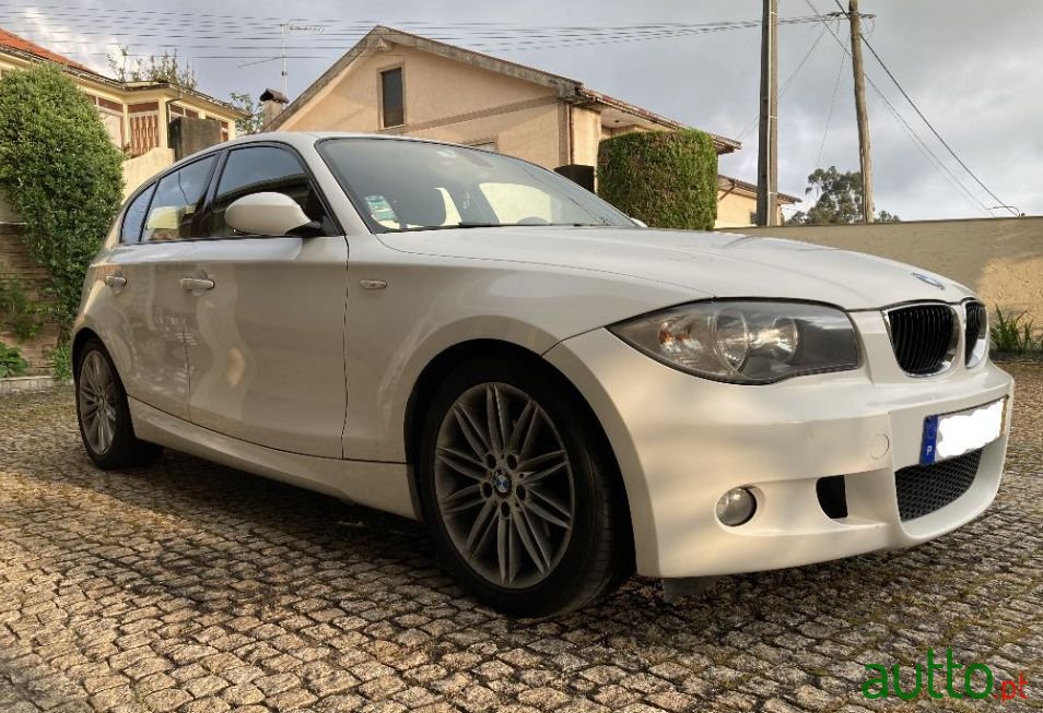 2009' BMW 118 photo #2