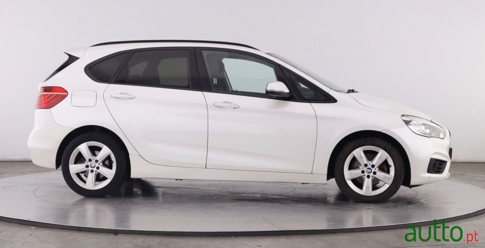 2015' BMW Série 2 D Advantage photo #4