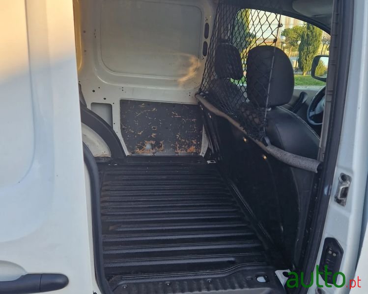 2010' Renault Kangoo 1.5 Dci Confort photo #5