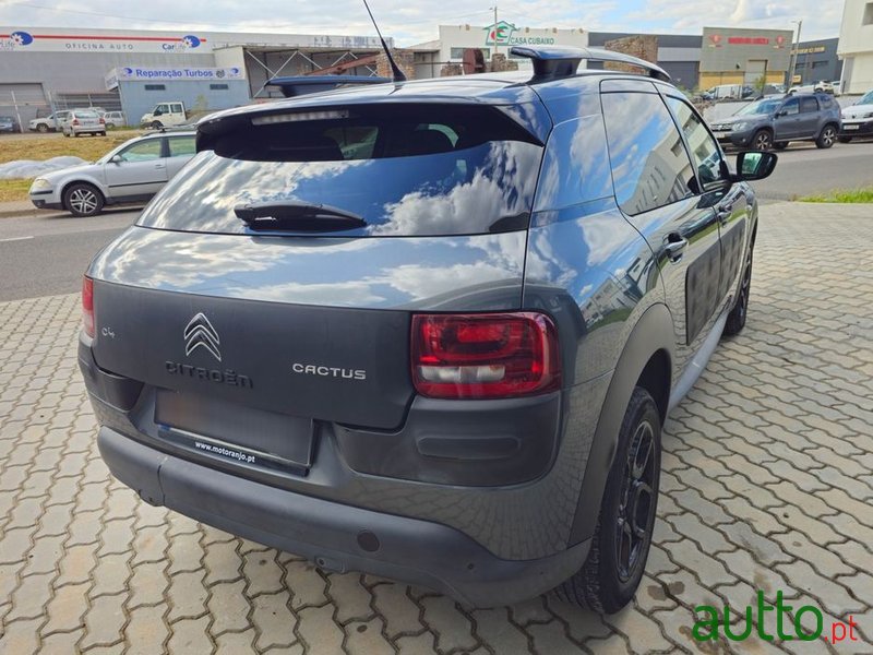 2016' Citroen C4 Cactus photo #5