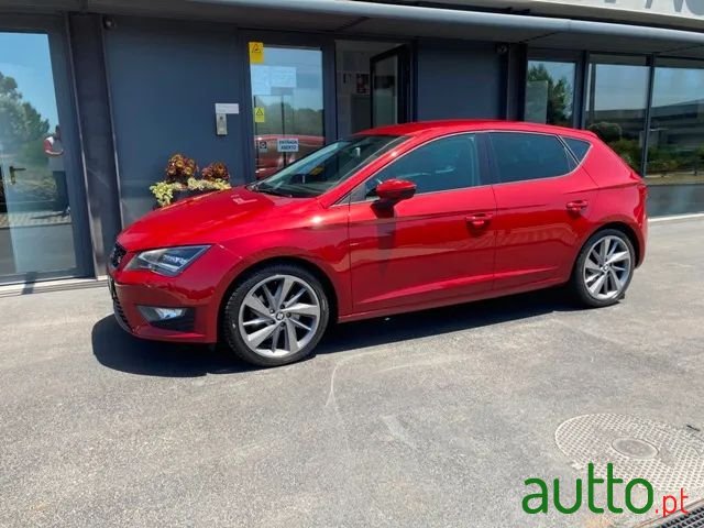 2015' SEAT Leon photo #4